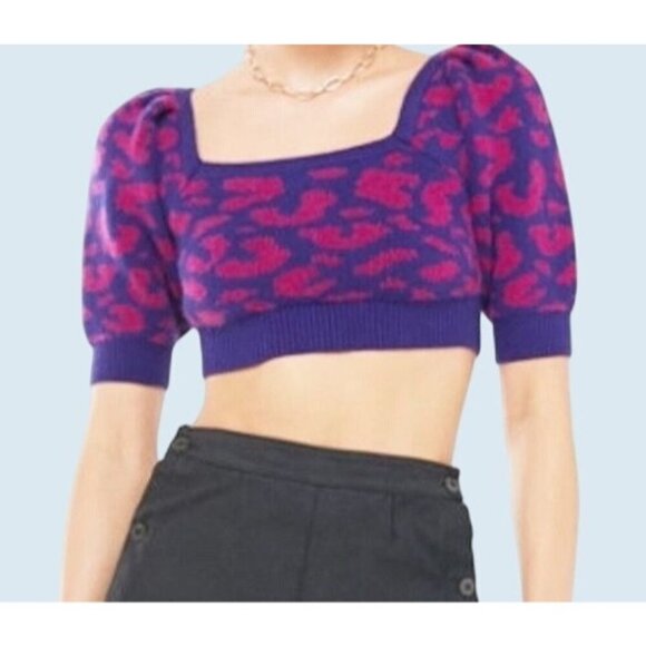 URBAN OUTFITTERS Bernadette Puff Sleeve Cropped Sweater Size Med NWOT - Picture 1 of 7